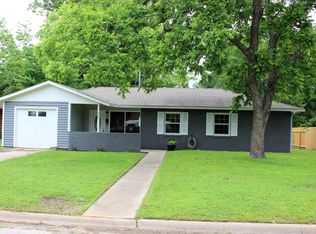 608 Francine Dr, Rockdale, TX 76567