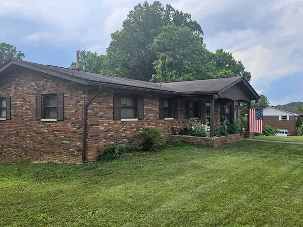 220 Ponderosa Dr, Culloden, WV 25510