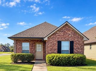 25274 Cross Lake Ave, Livingston, LA 70754