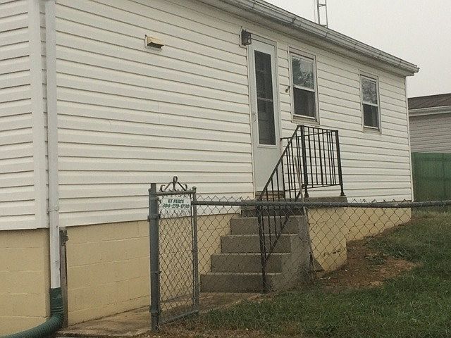1st image of 359 Eagle School Rd #361