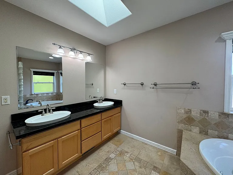 4467 Castlerock Dr — Photo 62