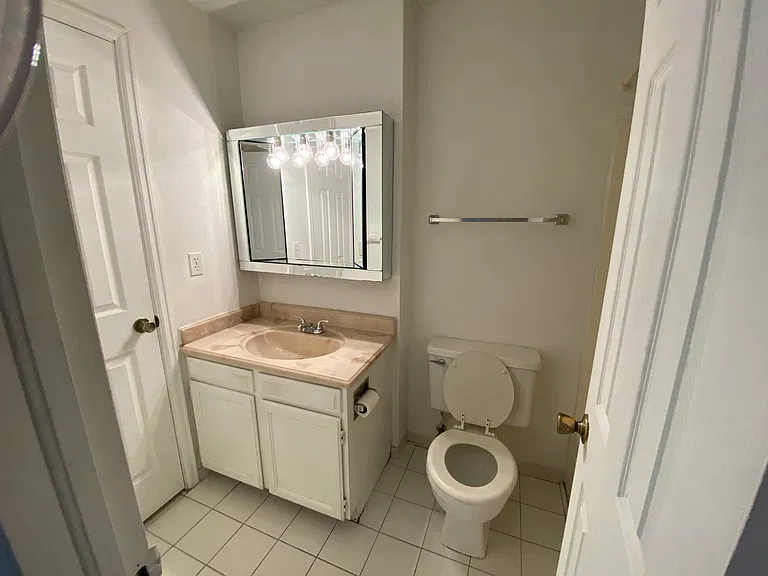 695 Manhattan Dr #214 — Photo 7