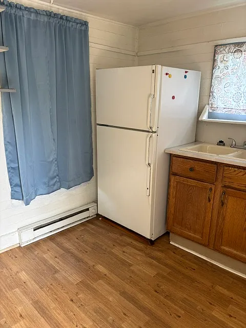 506 E Elm St — Photo 3