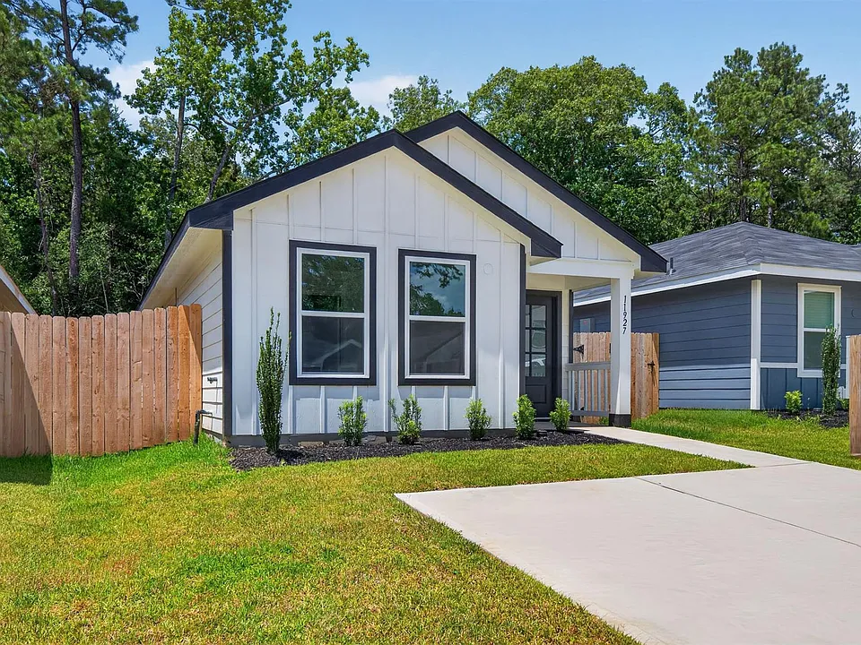 11927 Detar Ct