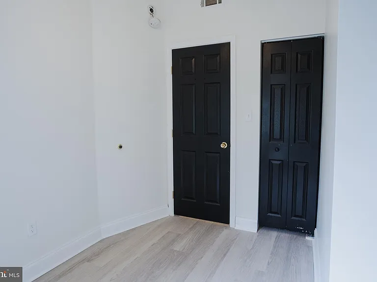1221 N Randolph St #2 — Photo 14
