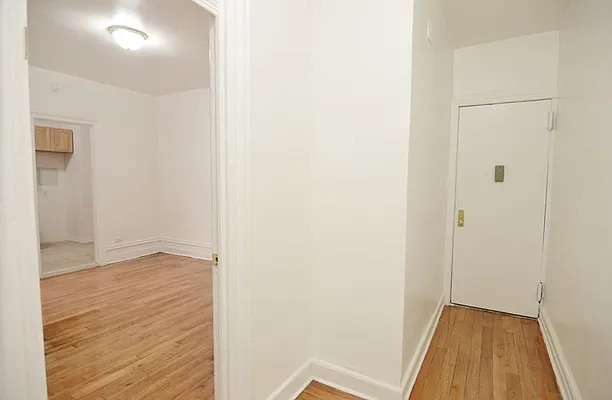 Rented by Park Property Advisors | media 9