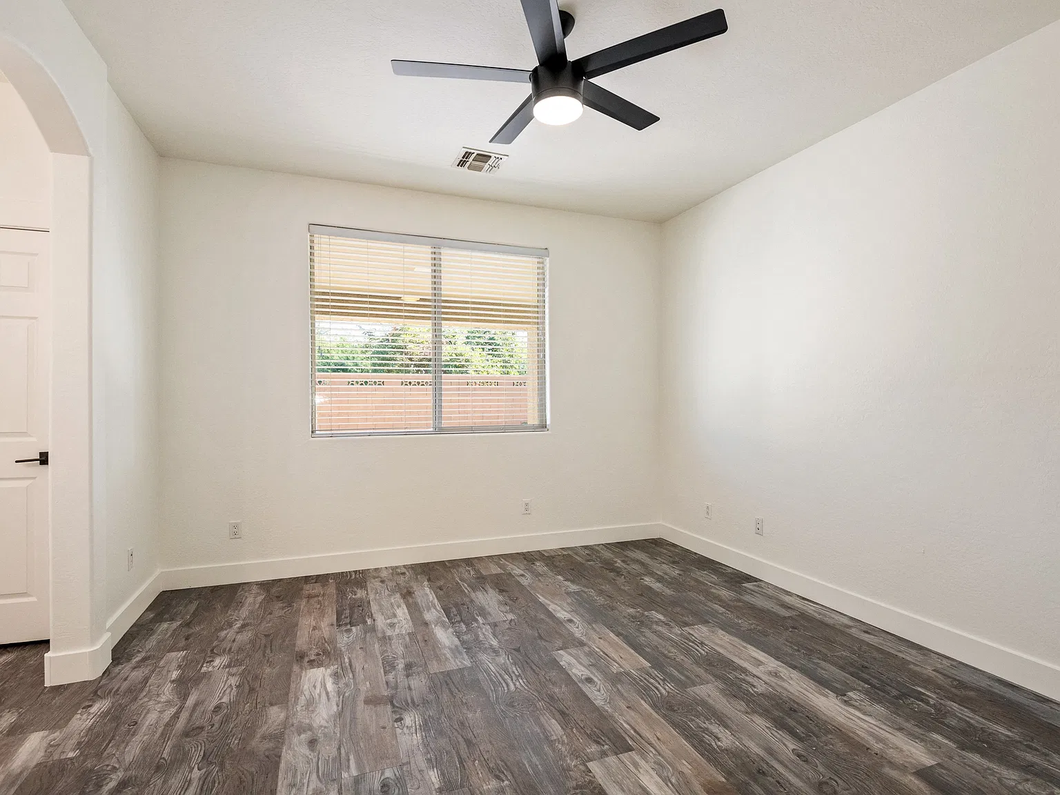 17335 West Jackson St — Photo 3