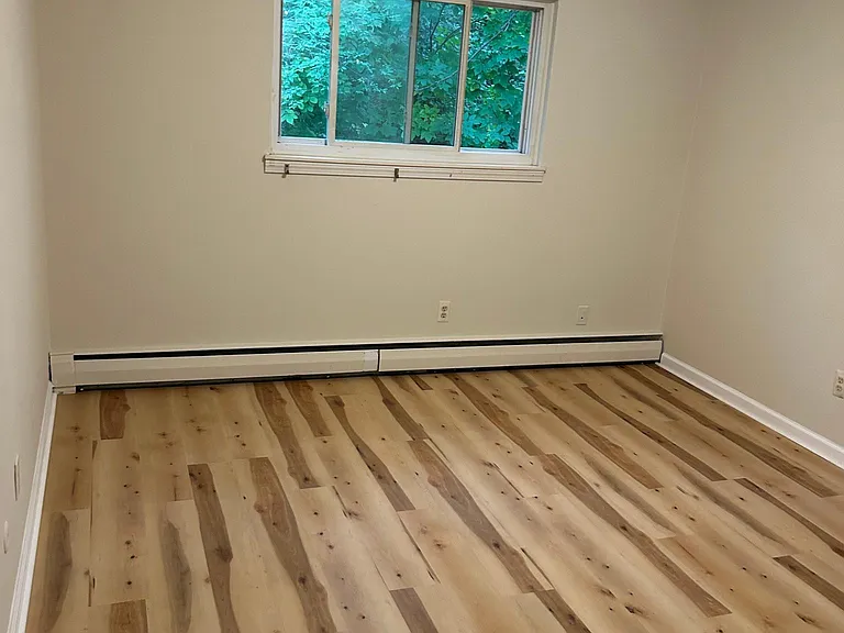 1016 Fountain St — Photo 4
