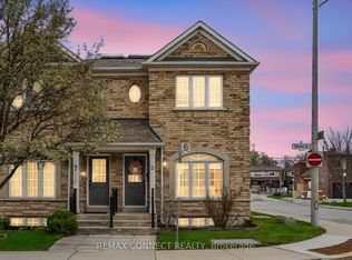 5 Terceira Cir, Toronto, ON M6N5J3