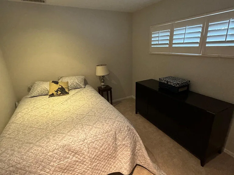 4263 Mooncrest Pl — Photo 10