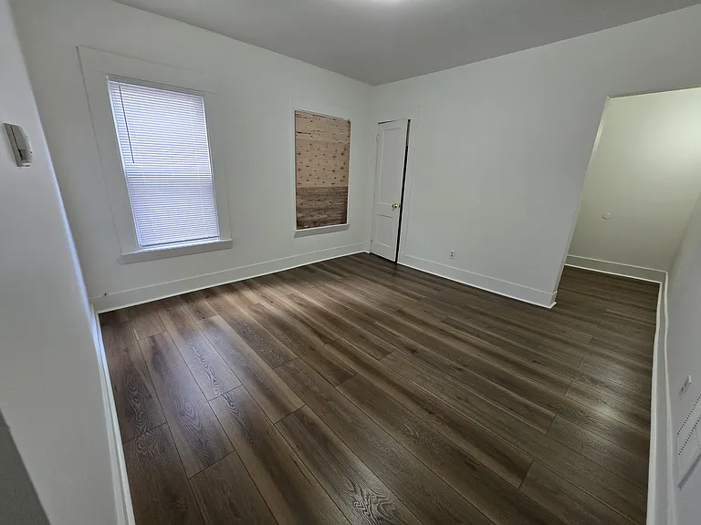 269 Norton St #1B1 — Photo 4