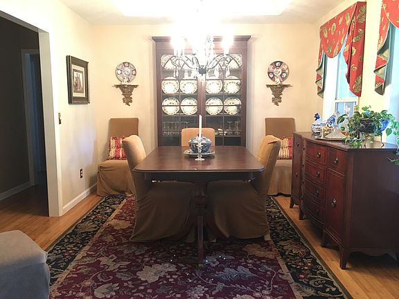 Trey Ceilings in Dining Room