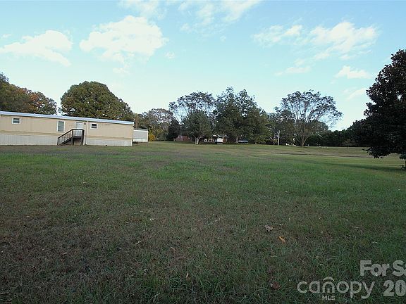 2nd image of 2327 Rufus Ratchford Rd