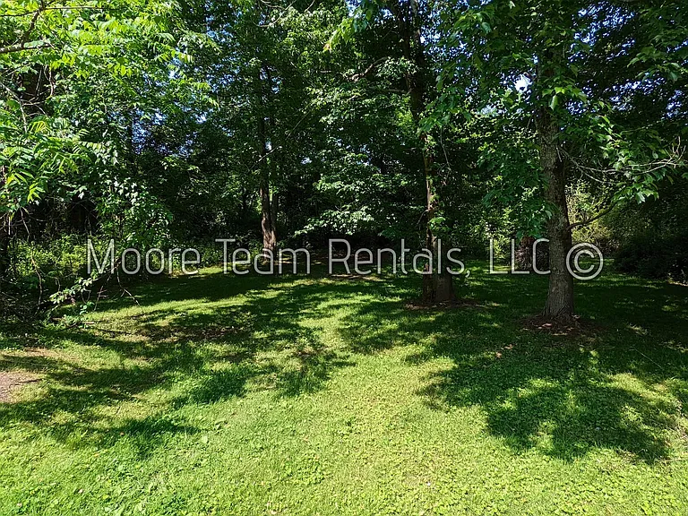 103-109 Paradise Ave — Photo 14