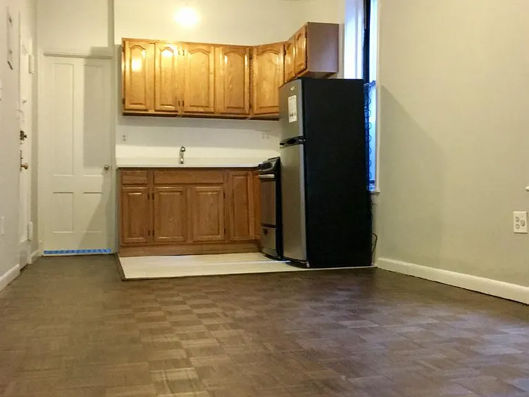 248 E 90th St #3C — Photo 2