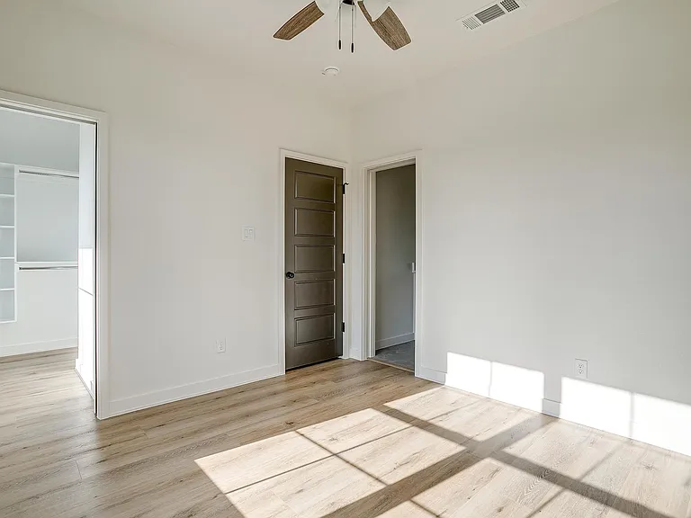 3223 S University Dr — Photo 23