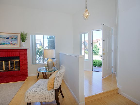 4th image of 2950 Crystal Creek Dr