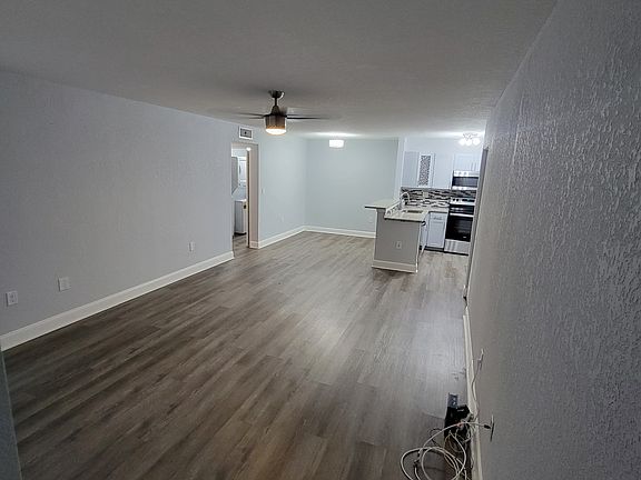 3rd image of 5742 Baywater Dr