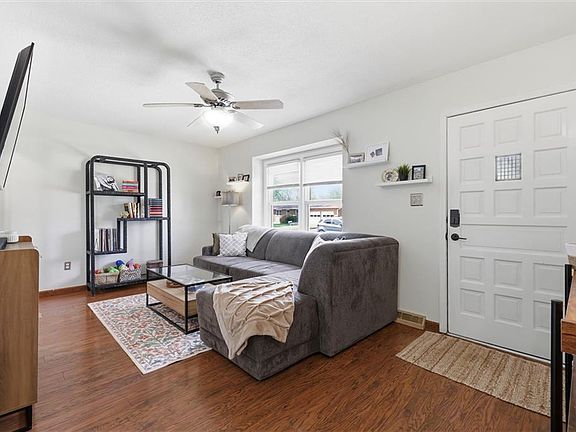 5th image of 5115 NE 46th St