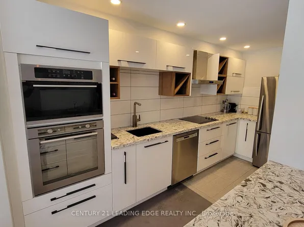 177 Linus Rd Unit 314, Toronto, ON M2J 4S5