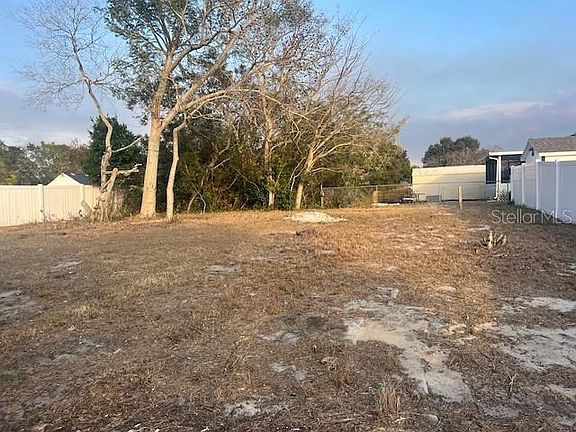 3rd image of 6702 Rocky Point Rd