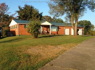 1582 Steel Ridge Rd, Red House, WV 25168