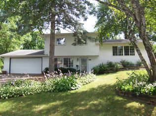 3280 68th Ct E, Inver Grove Heights, MN 55076