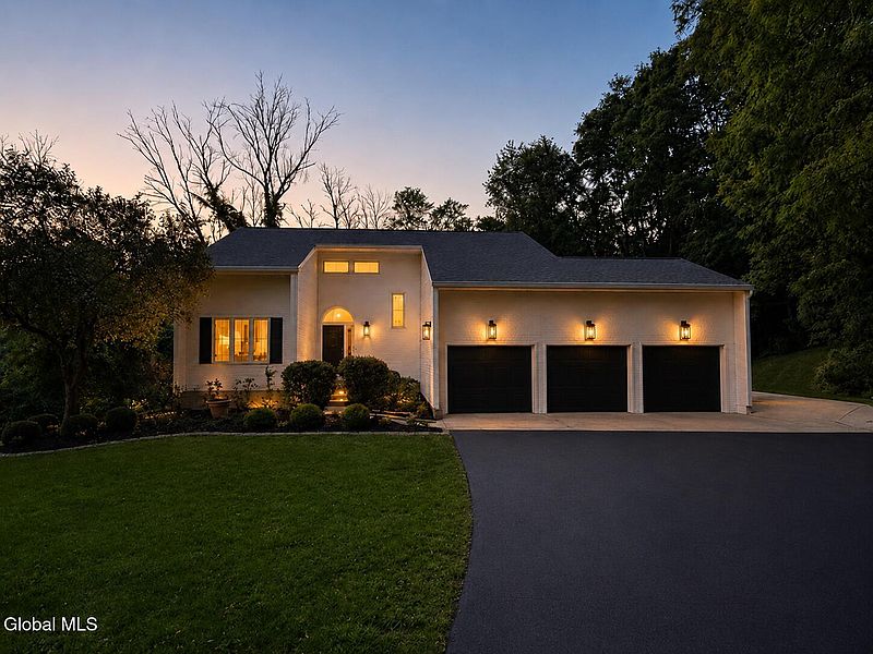 2nd image of 58 Mill Road