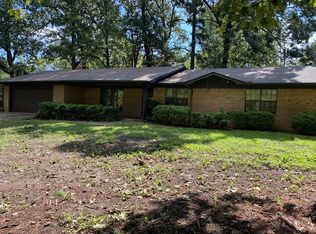 1317 Springhill Dr, Hope, AR 71801