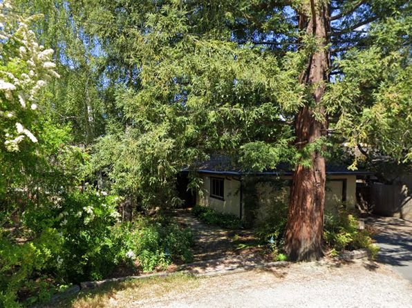 243 Echo Ln