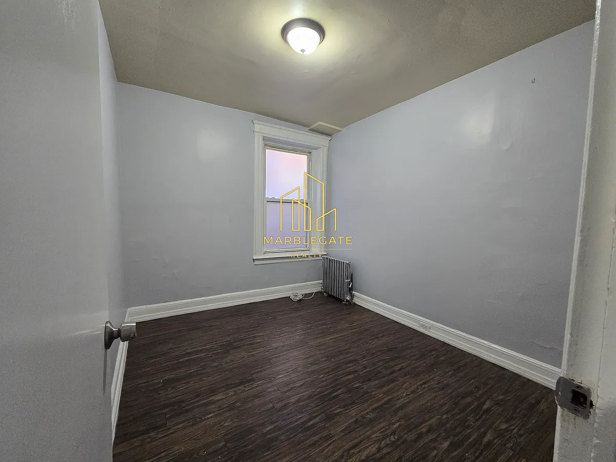Building Photo - 1203-1204 Broad St #9D