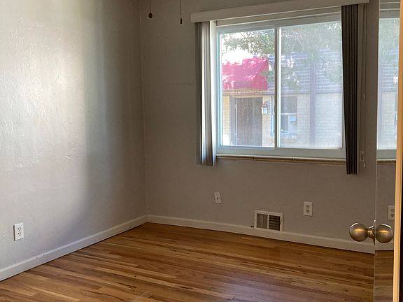 5th image of 236 S Holly St
