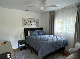 312 NE 16th Ter, Fort Lauderdale, FL