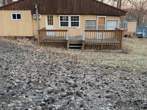 21668 258th St, Delhi, IA 52223