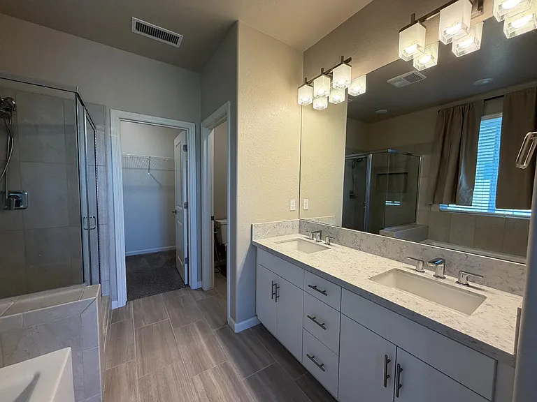 660 Atlantica Dr S — Photo 11