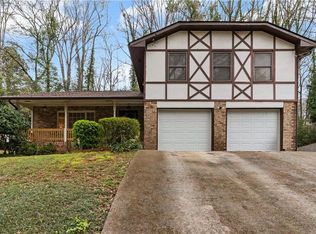 656 Cheviot Dr, Decatur, GA 30032