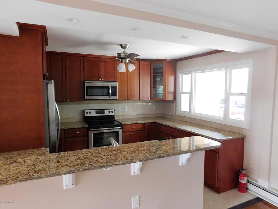 1st image of 29 Norwalk Ave #70