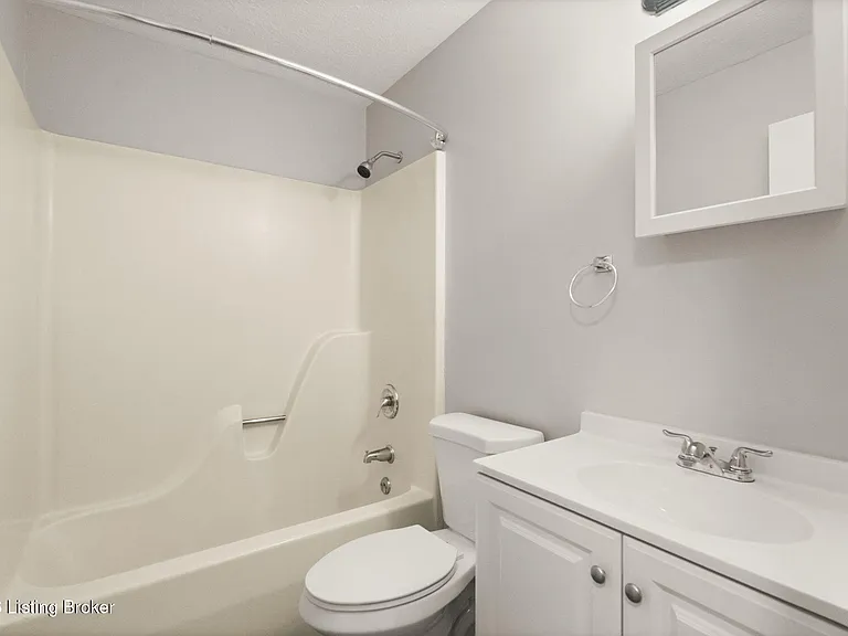3509 Tabor Ct #7 — Photo 22