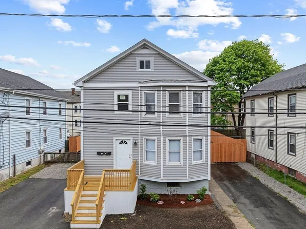 65 Sycamore St, Fairhaven, MA 02719