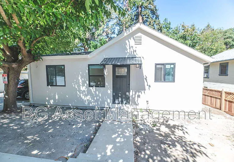 2807 Sabral Cir — Photo 23