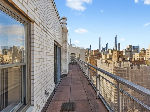 35 East 75th Street image 8 of 9