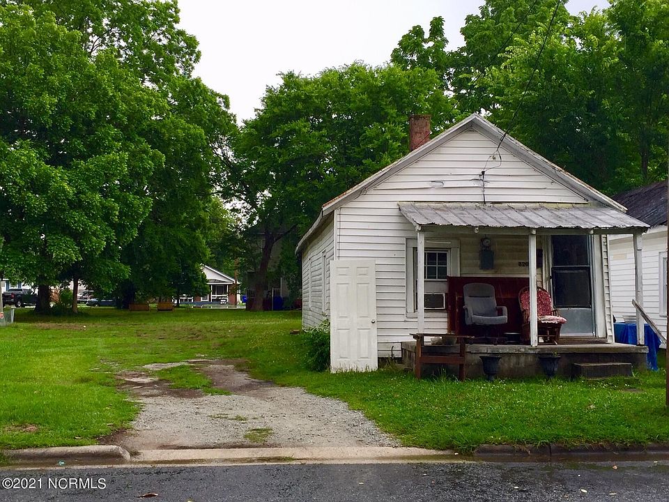 1st image of 820 Fleming St