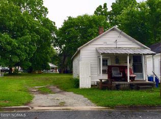 820 Fleming St, Greenville, NC 27834