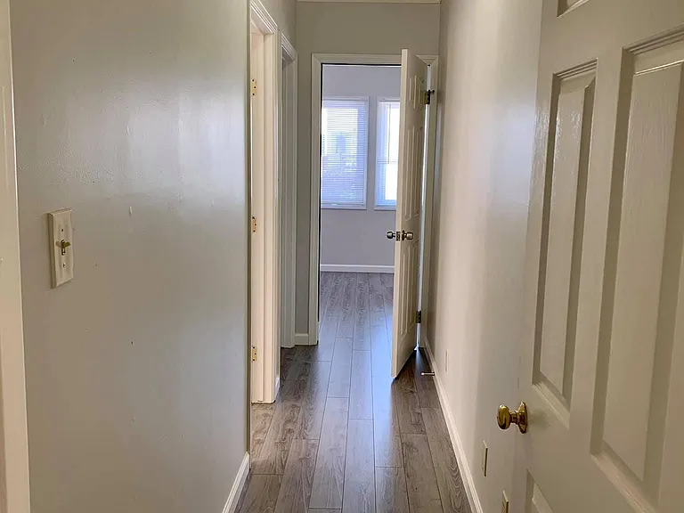 2329 32nd Ave #1 — Photo 4
