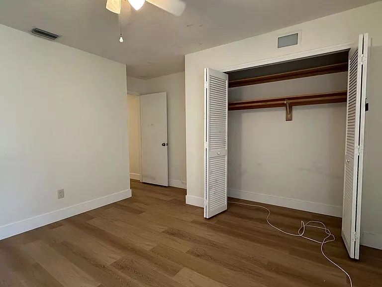935 Shriver Cir — Photo 31