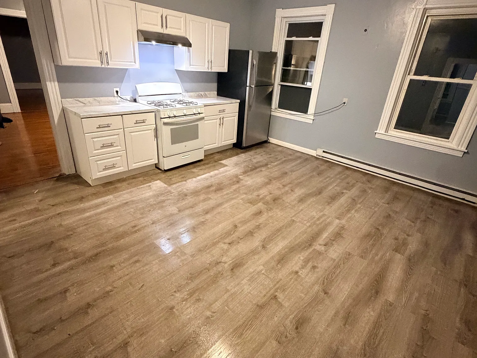 3 bed, $2,200 — Photo 1