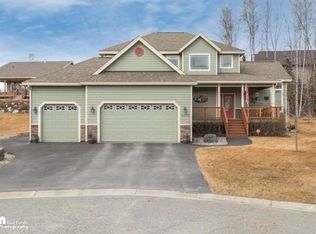 10777 Edgewood Cir, Eagle River, AK 99577