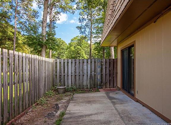 3rd image of 1493 Monterry Pl