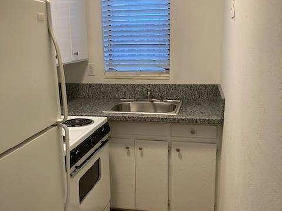 2nd image of 530 N 20th Ave APT 6