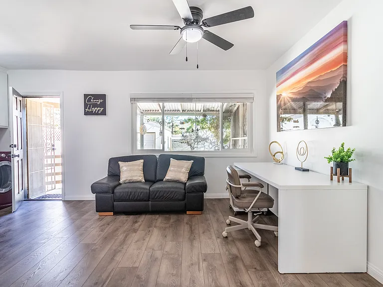 6010 Carpenter Ave — Photo 9